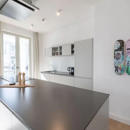 First Cozy Cliff Appartement